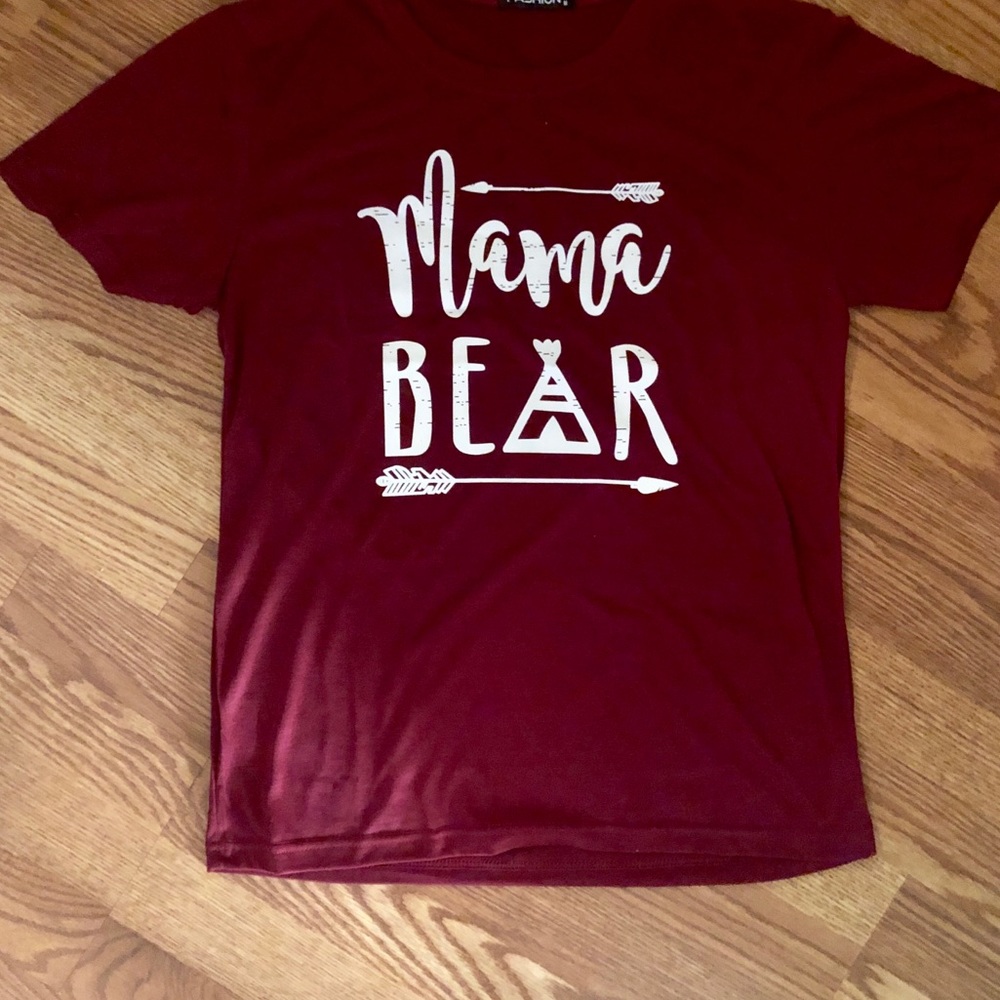 MAMA BEAR TEE  🐻 RED | WINE